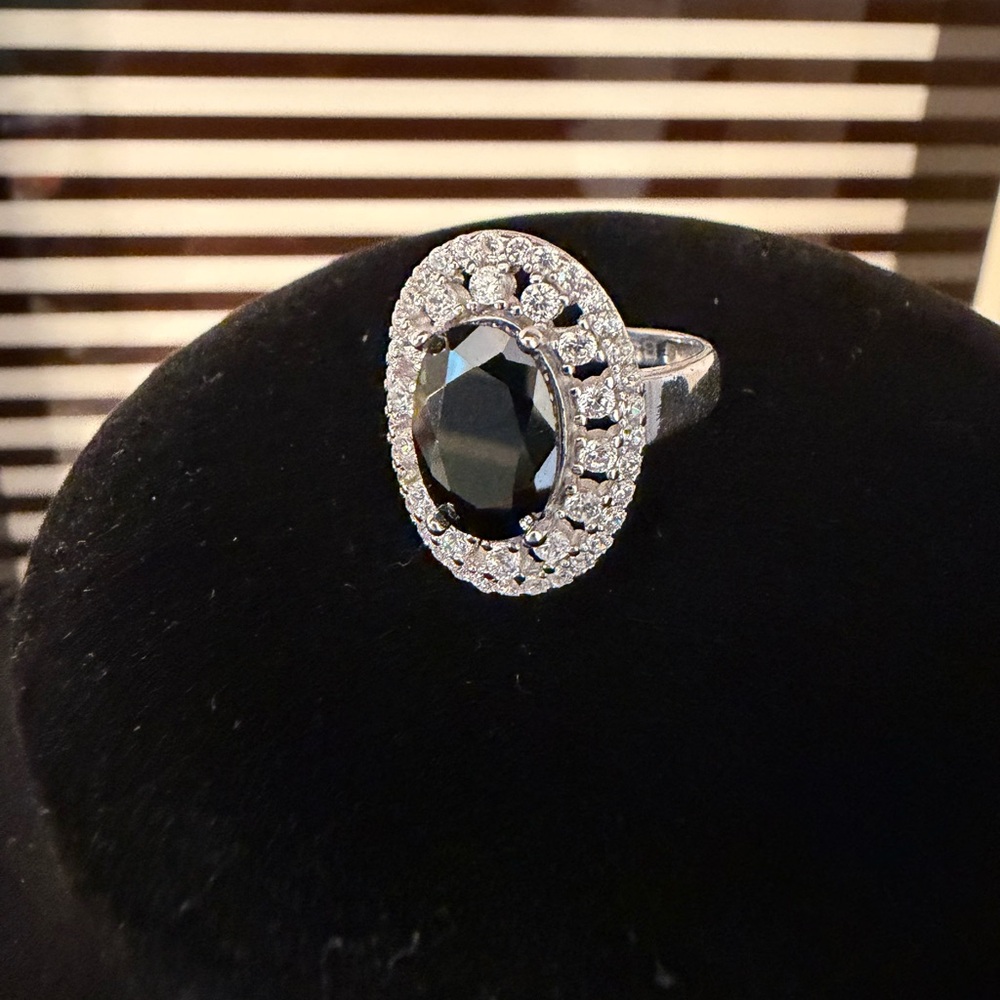 Black Onyx White Topaz .925 Sterling Silver Cocktail Ring Size 8